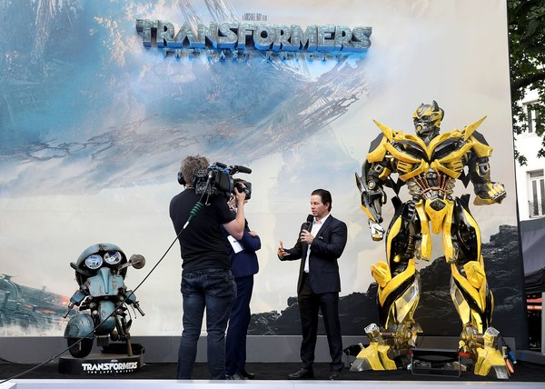 Transformers The Last Knight   Michael Bays Official Photos From Global Premiere In London  (123 of 136)